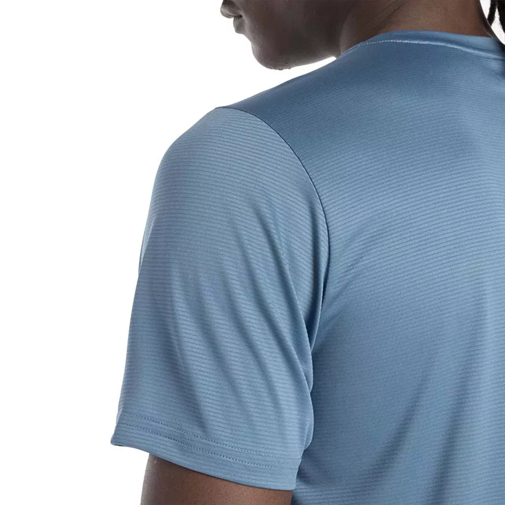 T-shirt New Balance Essentials Nero