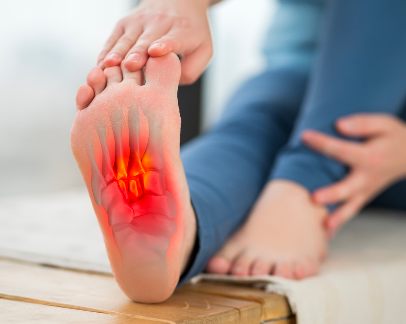 Comprendere e prevenire la fascite plantare: i nostri consigli per adattare le tue scarpe da tennis