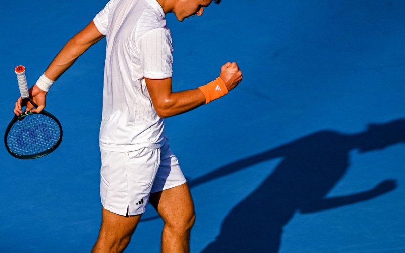 Tennis in competizione: quale outfit adottare per essere performante e conforme al regolamento?